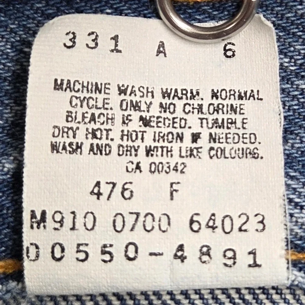 Vintage Levi's 550 Relaxed Fit‎ Jeans Medium Wash Blue Mens 40x32 Y2K